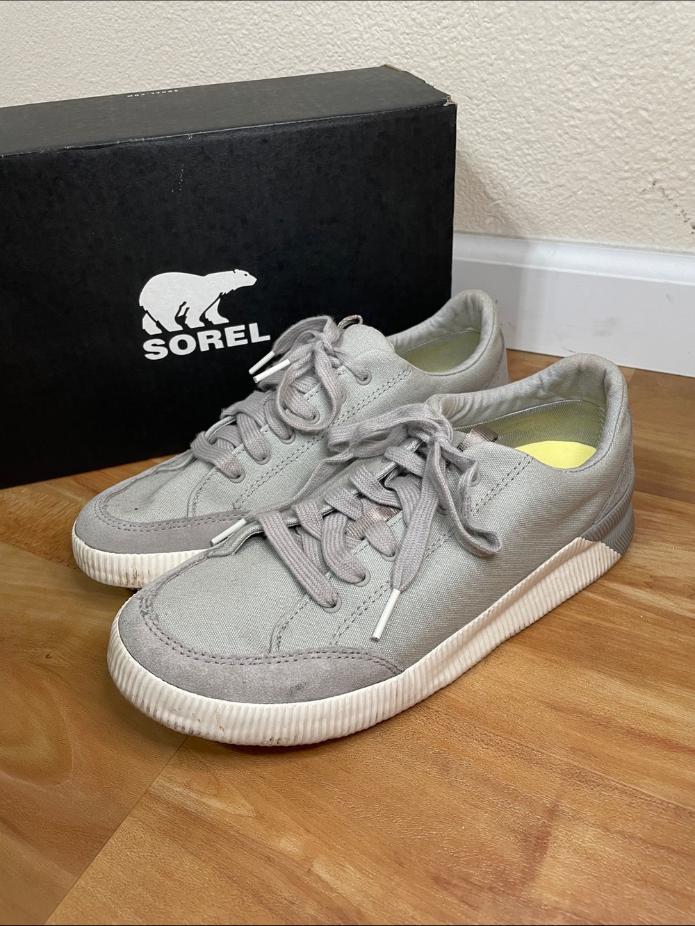 Sorel Out N About Plus Classic Sneaker (8.5)